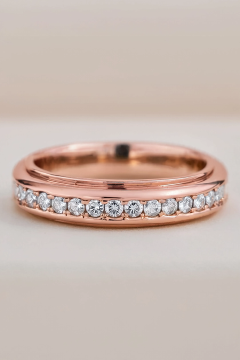 The Radiant Round-Cut Spinning Ring Rose Gold
