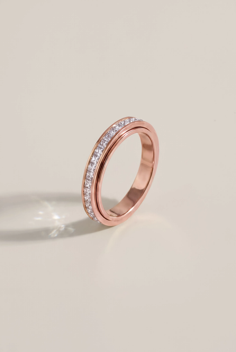 The Dainty Square-Cut Spinning Ring Rose Gold