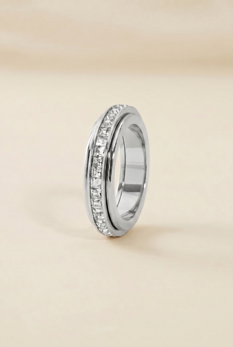 The Radiant Square-Cut Spinning Ring Silver