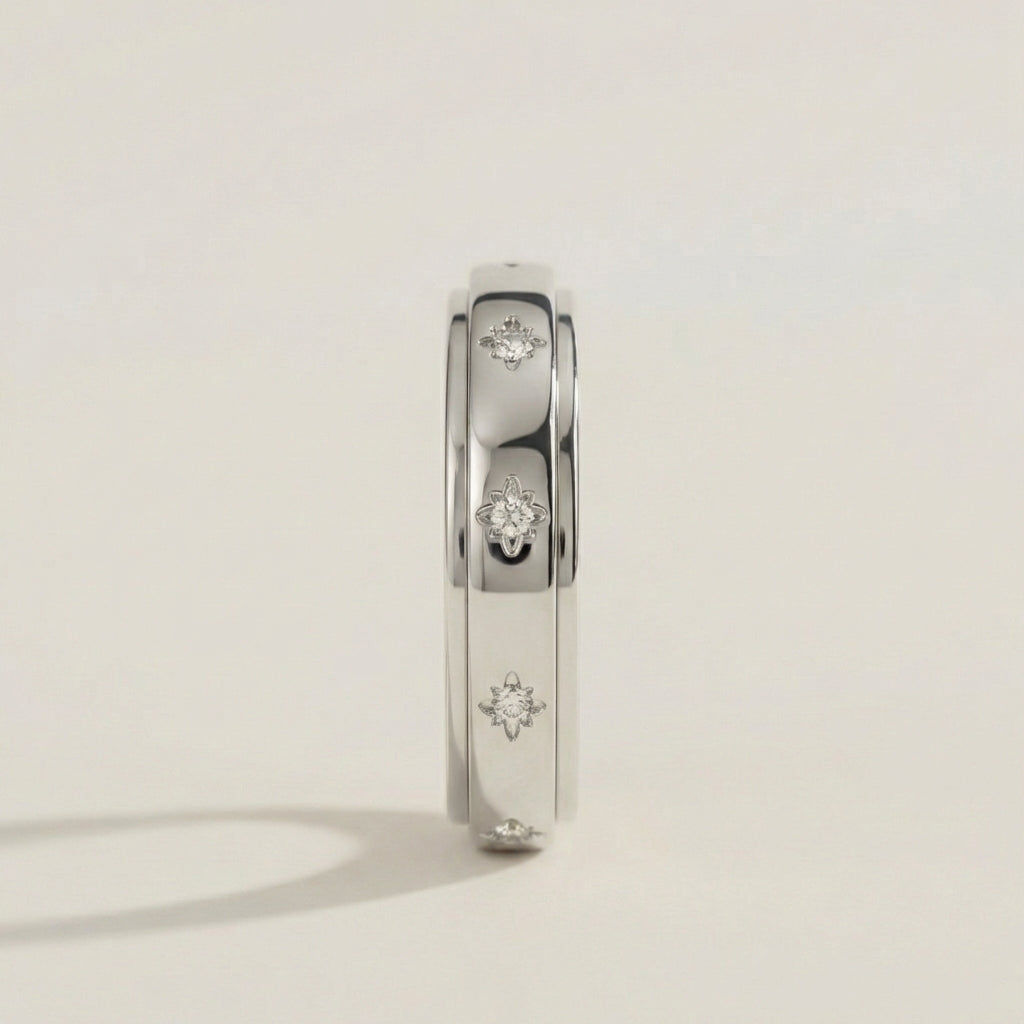 Minimalist Spinning Ring Silver - Elegance & Simplicity in Motion