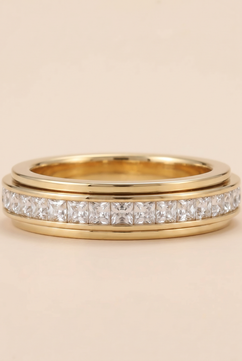 The Radiant Square-Cut Spinning Ring Gold